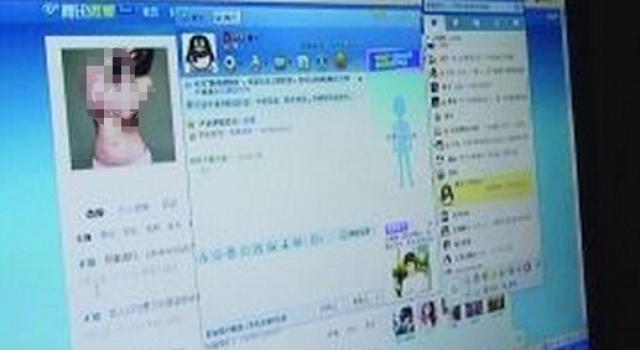 父亲发现13岁儿子手机存招嫖信息 探访酒店现暴露女