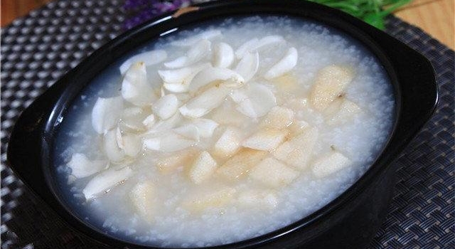 雪梨糯米粥 清热润肺能健脾