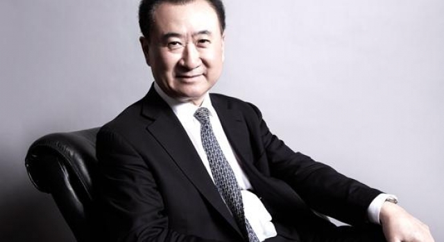 黑色正装稳居中国富豪霸主地位 已是不争事实