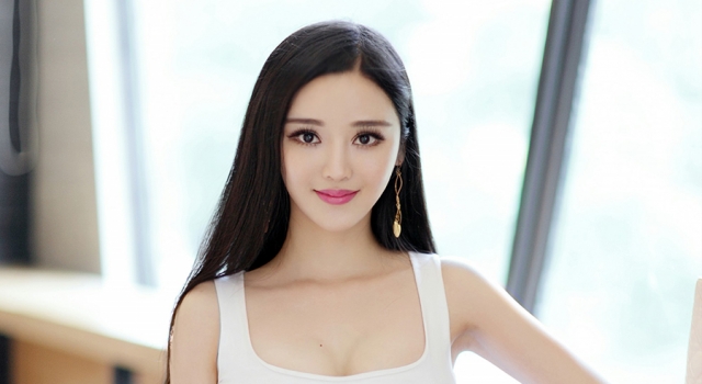 张懿暄nikkibaby写真曝光 温柔纯净长腿吸睛