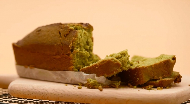 这款蛋糕颜值不高却很有内涵 这是一款能够满足所有抹茶控的甜品
