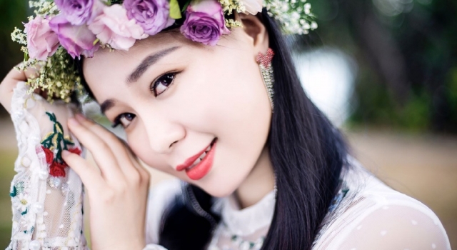 南京美女博士“腿姐”求婚结婚时都在上课 网友:腿姐就是这么优秀,考研很优秀,连恋爱都那么优秀