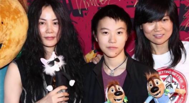 天后王菲母女三人同框 亲情满满真让人羡慕不已