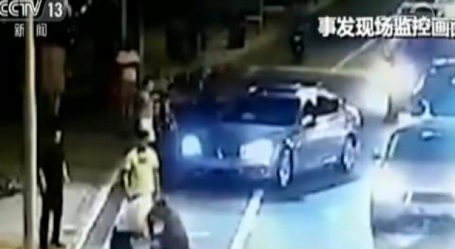 今日说法砍人事件 这属于正当防卫!