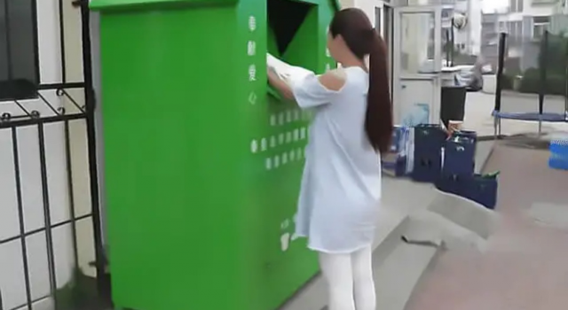 你捐的衣服哪里去了?大部分成抹布 你的衣服中招了吗?