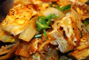 特色美食烤冷面 让你重新定义经典小吃的味道