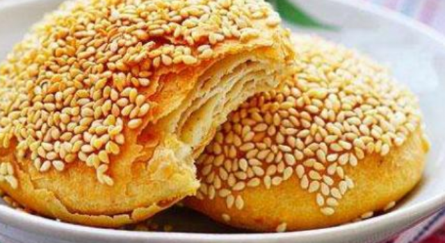 家庭自制烧饼的做法 鲜香酥软 学会都可以摆摊了