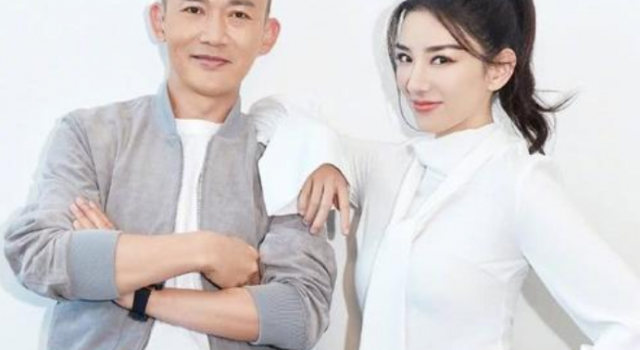 黄奕聂远同框 昔日恋人大方互动不避嫌 网友:神仙售后