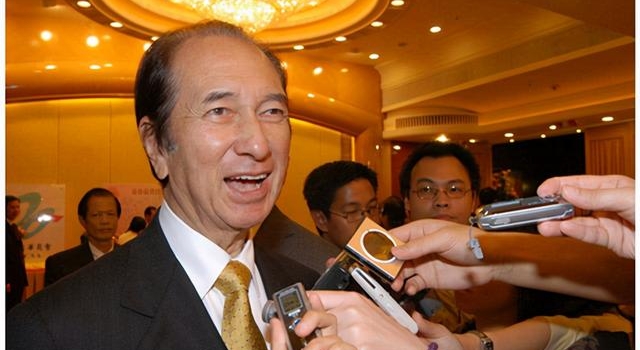 她下嫁赌王,帮丈夫赚千亿,结局凄凉,她说:女人还是要靠自己