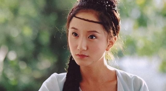 有种“变美”叫李倩,黄轩唯一承认的女友,点掉痣后美到认不出