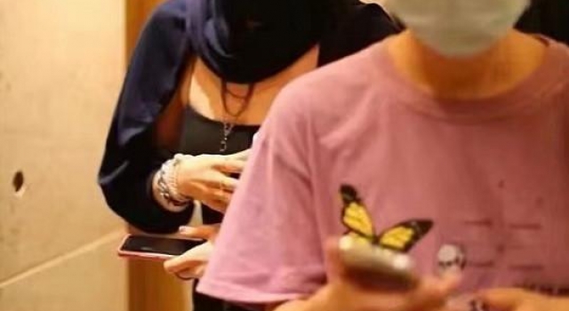 马伊琍“下班照”惹刷屏,感受她未修图下的身材,实在太真实了