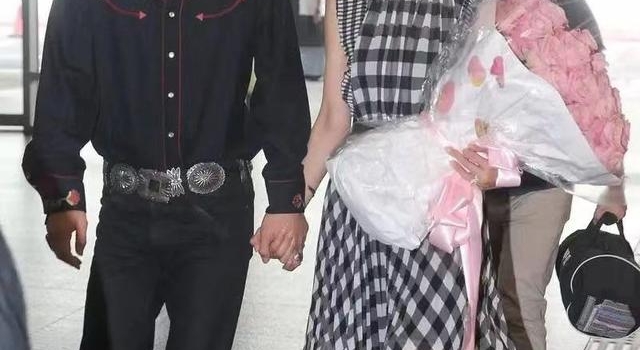 林志玲也“脸崩”了?远嫁日本一年近照变样,双眼肿胀满脸硅胶感