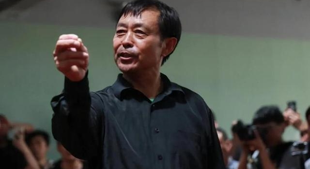 马保国火了,不是因为你喜欢他,而是因为你需要他