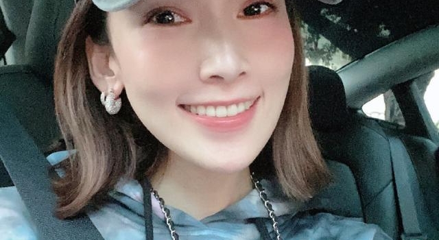 林志颖老婆陈若仪晒自拍,穿热裤秀长腿超性感,无意曝光儿子缺点