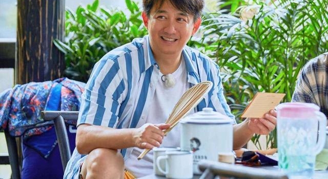 一胖毁所有?没有谁能永葆鲜肉,静看吴亦凡鹿晗人到“中年”