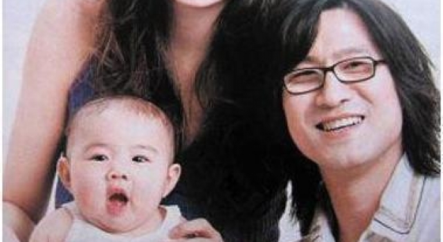 汪峰女儿罕晒靓照,鼻梁高挺侧脸精致,五官与葛荟婕极相似抢镜
