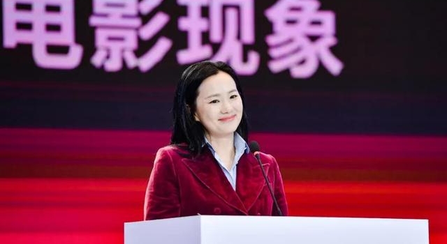 咏梅演讲 | 别修掉我脸上的皱纹,它是岁月的馈赠