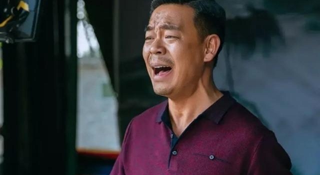 孙浩凭借《装台》再次翻红,除了张嘉益,人生中还有三位贵人相助