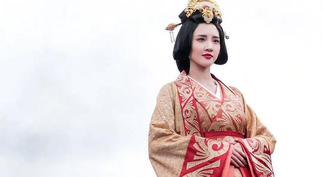 三国女子图鉴③|请叫我女王“三十而已”的郭后如何完胜甄后?