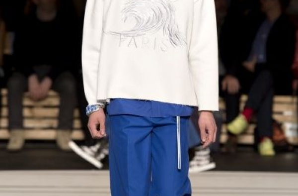 Kenzo2014春夏男装周：动感蓝白调
