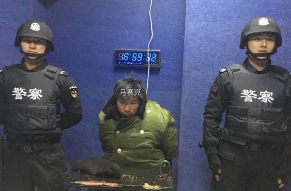 满分马赛克：警方公布抢女童嫌犯照片写“马赛克”
