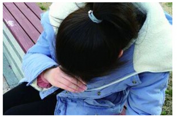 20岁女大学生弱不禁风走路腿软 竟是患上"东方美女病"