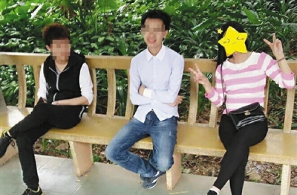 佛山15岁少年猝死：尖子生迷网游辍学 每天工作10小时