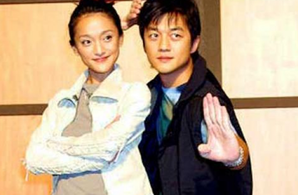李亚鹏周迅昔日“靖蓉”你侬我侬 如今只是陌路人