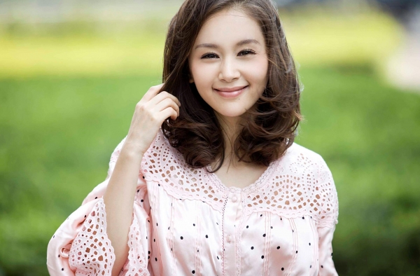 王子文身高很惊人 有修长美腿身高不足160的女星盘点
