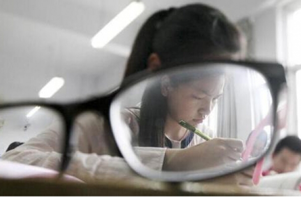 愕然！高考“眼镜门”调查结果出炉：全都没有过错