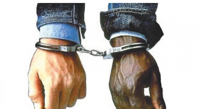 美名校生肤色不同 强奸判刑不同:1人3个月 1人15年