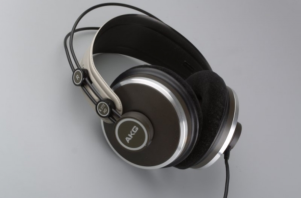 AKG-K272HD头戴式耳机 性价比之王