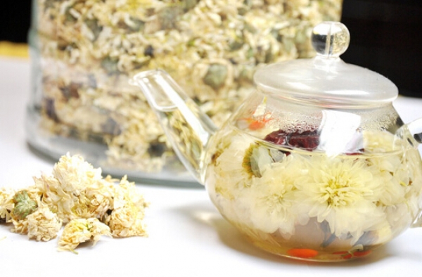 夏季养生不马虎 清热降暑就喝这些茶