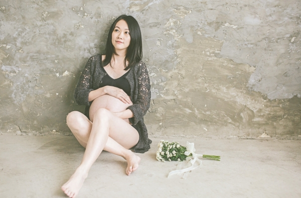 女朋友怀孕了怎么办 是选择接受还是放弃