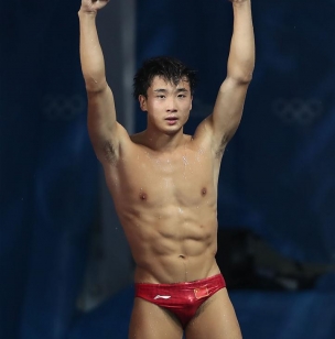 曹缘激凸图片太污不敢看 体坛帅哥激凸照色女看这里！