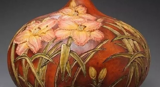 葫芦也能玩出新花样 赏析艺术家玛丽莲的葫芦雕刻作品
