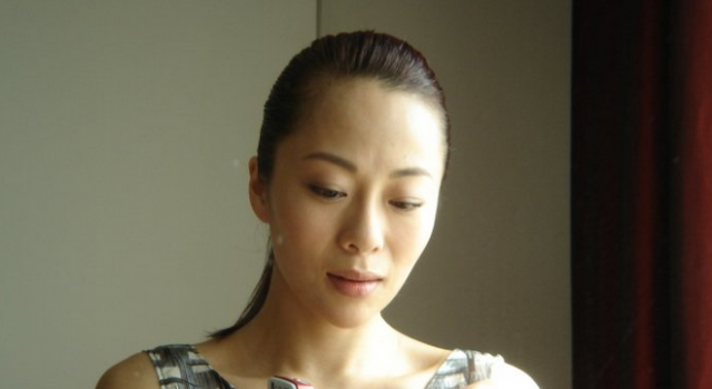 保剑锋老婆何珈好长好丑 何珈好个人资料近照曝光