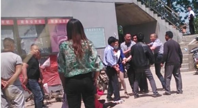丈夫好赌成性抵押汽车 怒妻叫人将其乱棍打死判无期
