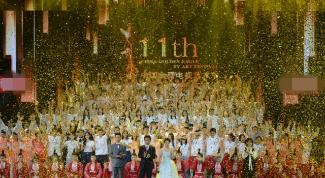 金鹰节上唐嫣坦言想拿金鹰奖 谭维维甜蜜谈婚期