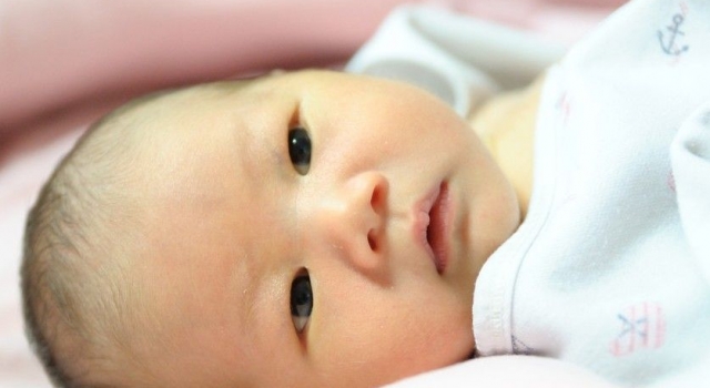初生婴儿患上溶血病 医务人员紧急配血施救