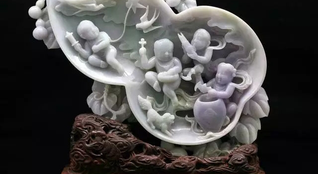 晶莹剔透的艺术 赏析玉雕大师的翡翠雕刻作品