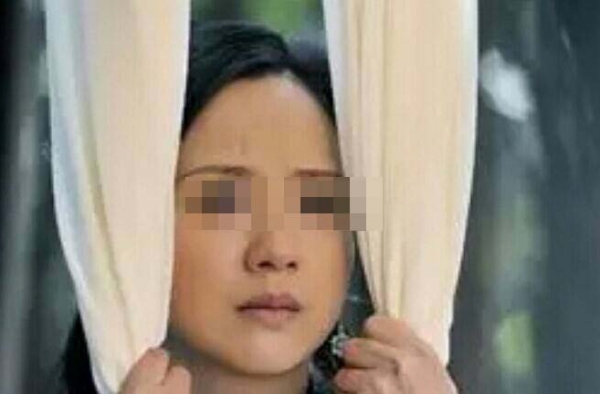 悲剧！ 年轻妈妈上吊身亡5月大儿子死在床上