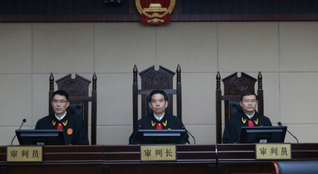 辱母杀人案二审结果出炉 于欢判处有期徒刑五年