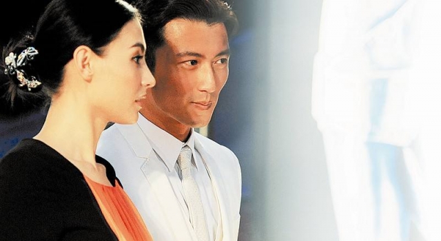 张柏芝谢霆锋复婚是真的吗？ 谢霆锋张柏芝牵手同行