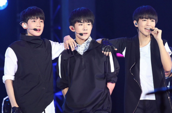 TFboys演唱会警方收走大量假票 TFboys演唱会点燃今夏