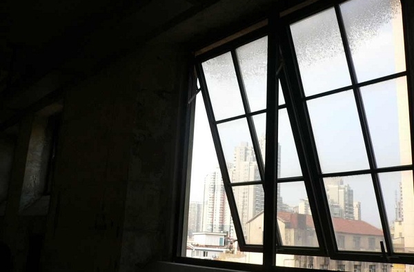 租房邻居死在屋内一个月后被发现 网友：是有多可怜