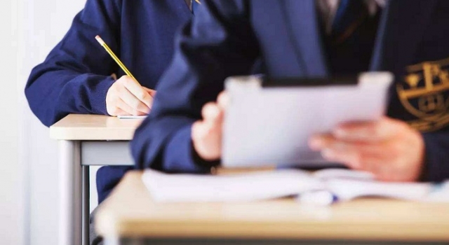 沈阳高校发布学生恋爱须知 条规受到网友大力点赞