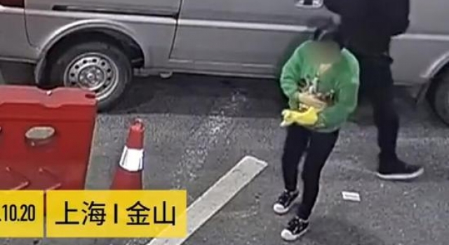 夫妻二人在高速被民警拦下 竟是因为藏了……