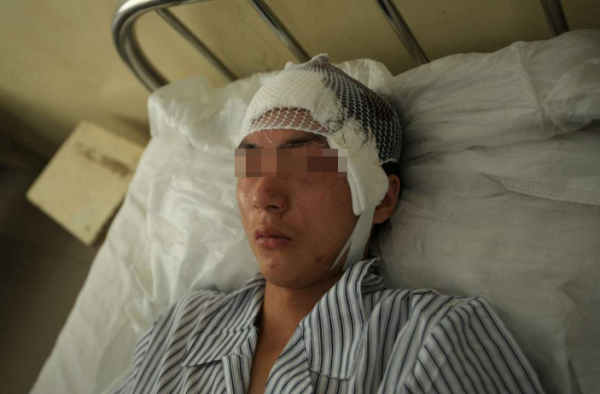 云南学生持刀斗殴致两死七伤 校园暴力何时止？