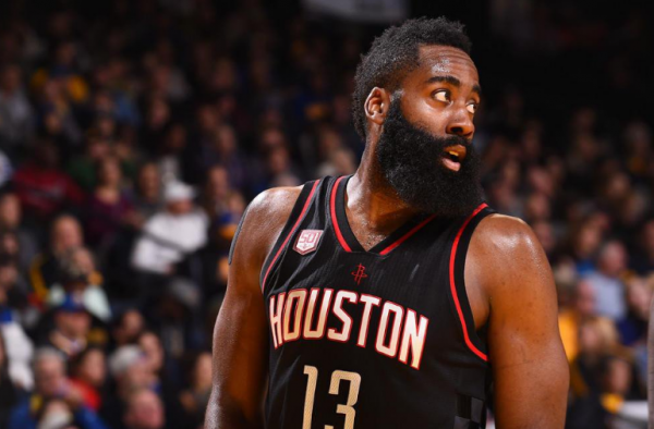 NBA颁奖典礼哈登荣获常规赛MVP 这一刻他等了九年